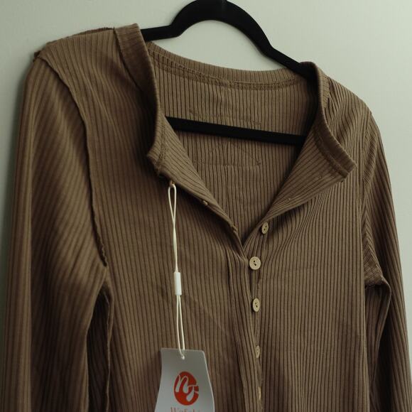 NWT Fashion Womens Slim Fit Cardigan Sweater Button Down Rib Knit Brown Size S - Picture 2 of 6